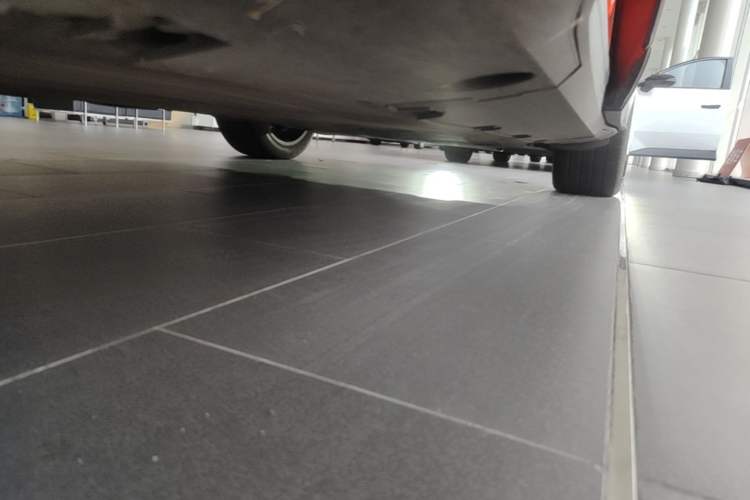 Used XPeng G6 2023 755 Ultra-Long Range Max Chassis Front Left