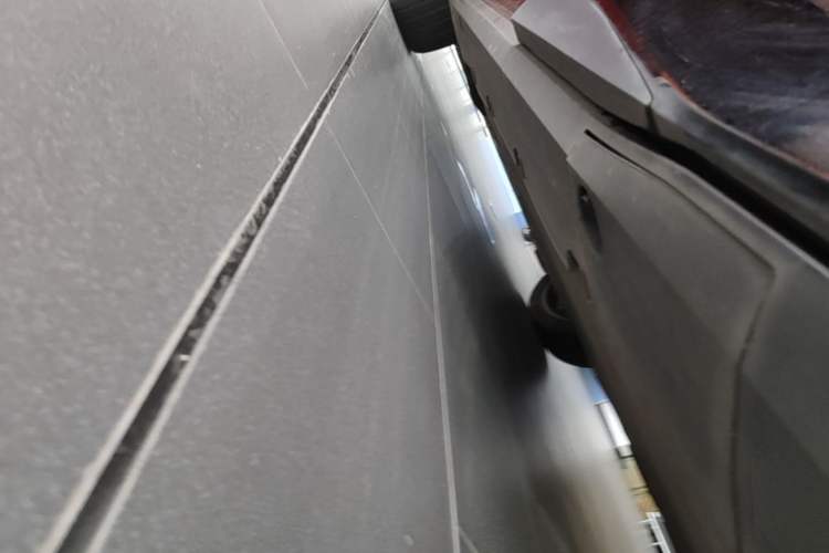 Used XPeng G6 2023 755 Ultra-Long Range Max Chassis Rear Left