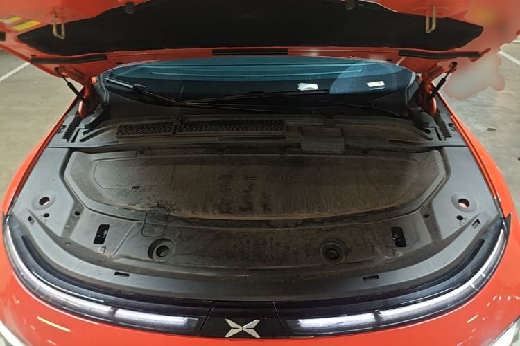 Used XPeng G6 2023 580 Long-Range Pro Engine Bay