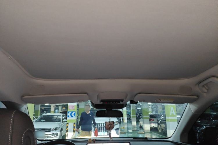 Used XPeng G6 2023 580 Long-Range Pro Headliner