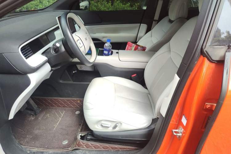 Used XPeng G6 2023 755 Ultra-Long Range Max Left Front Seat