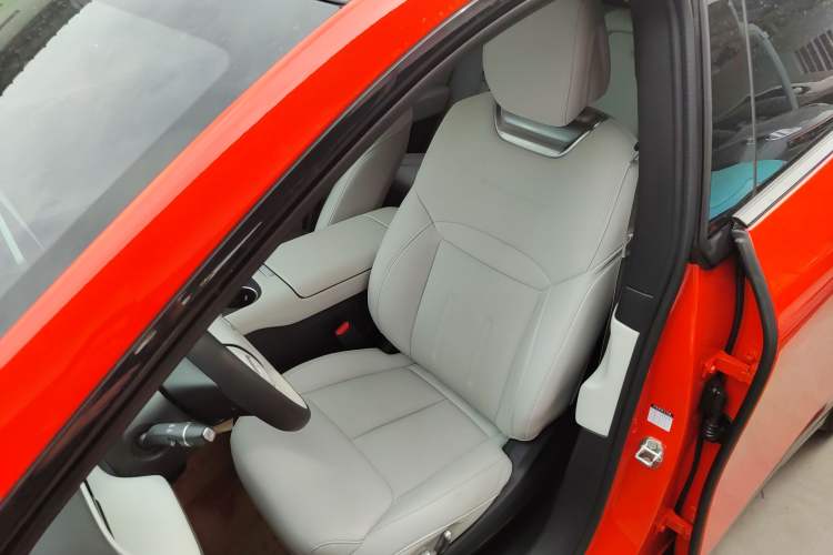 Used XPeng G6 2023 755 Ultra-Long Range Max Left Front Seat