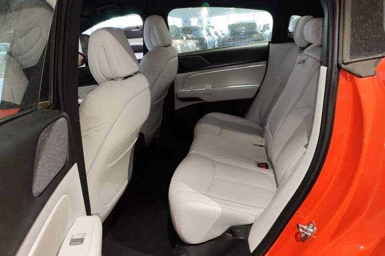 Used XPeng G6 2023 755 Ultra-Long Range Max Left Rear Seat