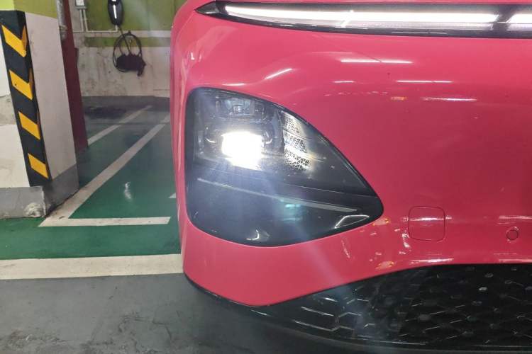 Used XPeng G6 2023 580 Long-Range Pro Right Front Headlight