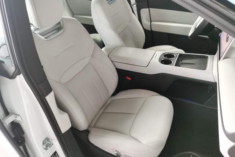 Used XPeng G6 2023 755 Ultra-Long Range Max Right Front Seat