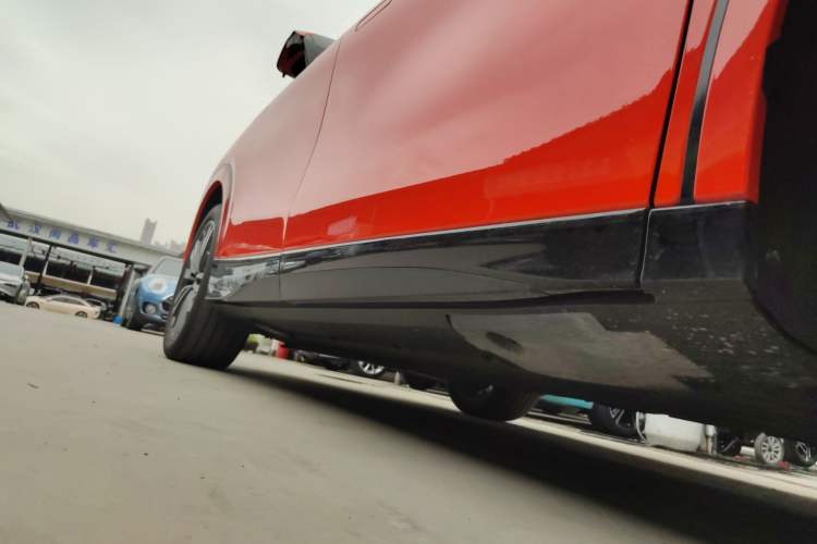 Used XPeng G6 2023 755 Ultra-Long Range Max Right Side Sill