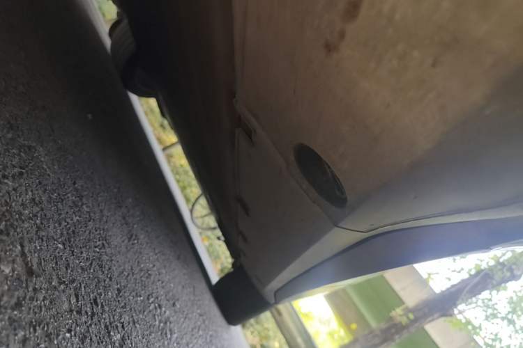 Used XPeng G6 2023 580 Long-Range Pro Right Side Sill