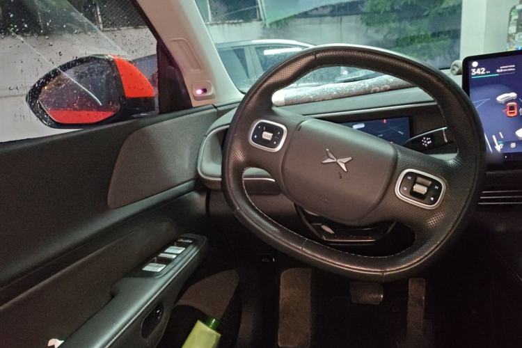 Used XPeng G6 2023 700 Four-Wheel Drive Performance Max Steering Wheel
