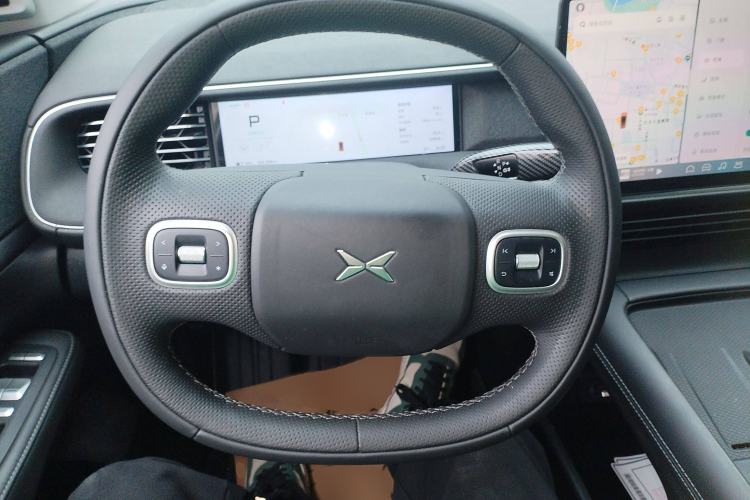 Used XPeng G6 2023 580 Long-Range Pro Steering Wheel