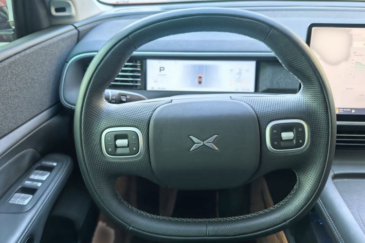 Used XPeng G6 2023 580 Long-Range Pro Steering Wheel