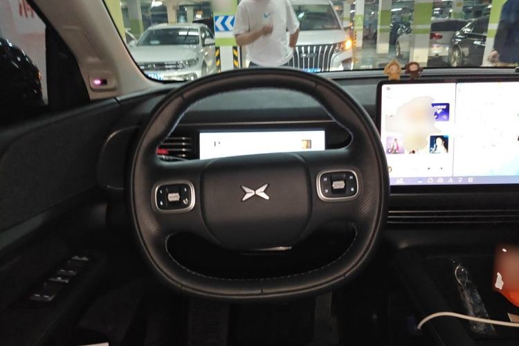 Used XPeng G6 2023 580 Long-Range Pro Steering Wheel