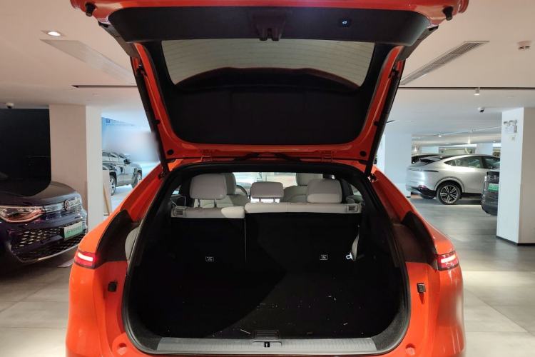 Used XPeng G6 2023 755 Ultra-Long Range Max Trunk
