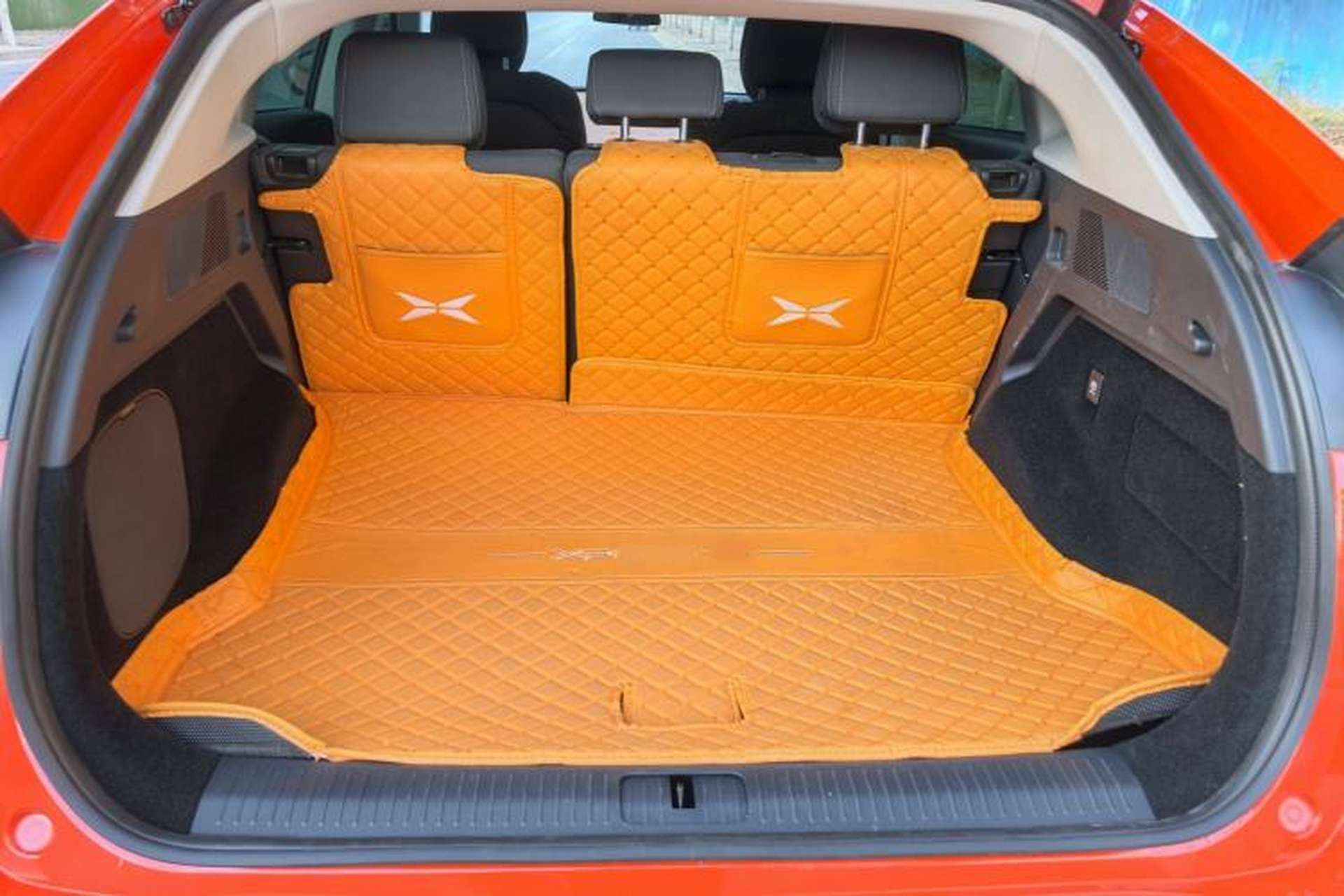 Used XPeng G6 2023 580 Long-Range Pro Trunk