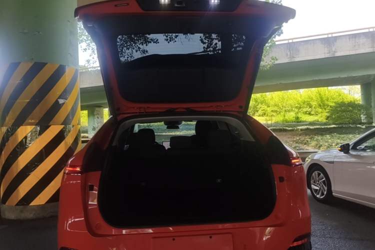 Used XPeng G6 2023 580 Long-Range Pro Trunk