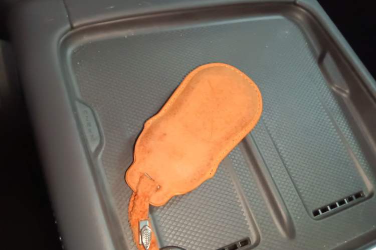Used XPeng G6 2023 580 Long-Range Pro Vehicle Key