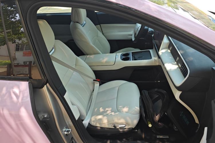Used XPeng G6 2023 580 Long-Range Pro Right Front Seat