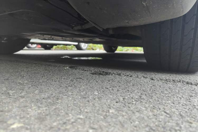 Used XPeng G6 2023 755 Ultra-Long Range Pro Chassis Front Left