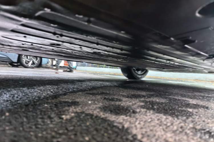 Used XPeng G6 2023 580 Long-Range Pro Chassis Front Left