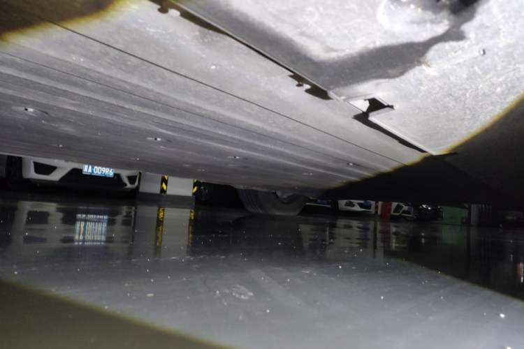 Used XPeng G6 2023 755 Ultra-Long Range Pro Chassis Front Left