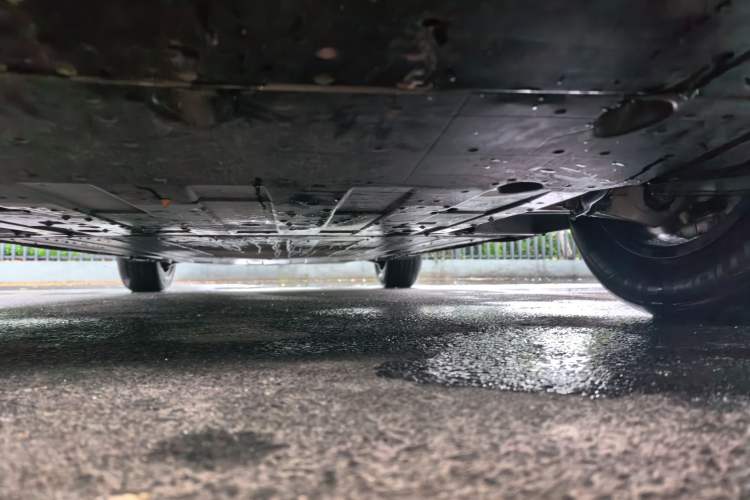 Used XPeng G6 2023 580 Long-Range Pro Chassis Front