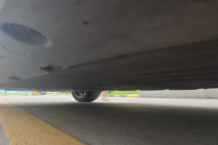 Used XPeng G6 2023 580 Long-Range Max Chassis Front Right