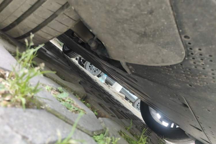 Used XPeng G6 2023 580 Long-Range Max Chassis Front