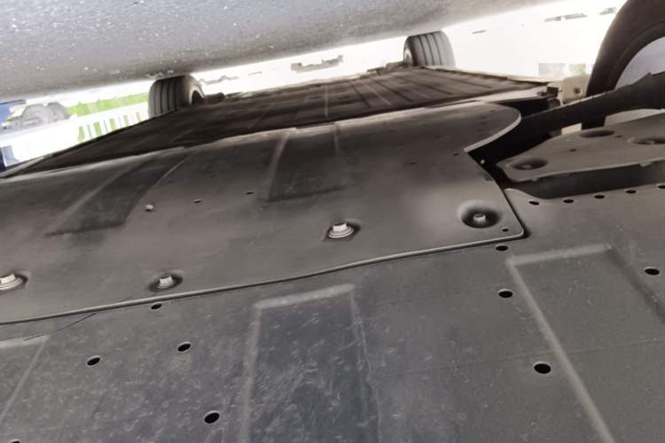 Used XPeng G6 2023 580 Long-Range Max Chassis Rear