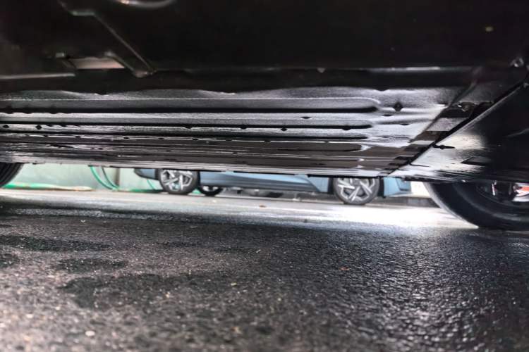 Used XPeng G6 2023 580 Long-Range Pro Chassis Rear Left