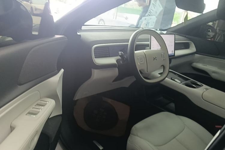 Used XPeng G6 2023 580 Long-Range Max Driver Seat