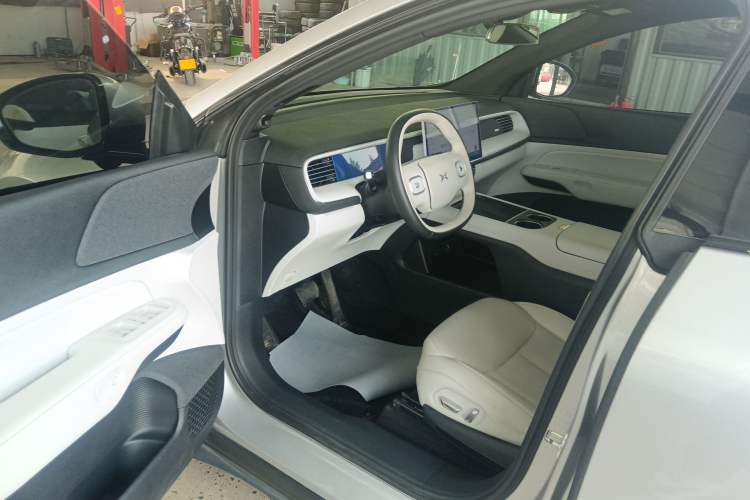 Used XPeng G6 2023 580 Long-Range Pro Driver Seat