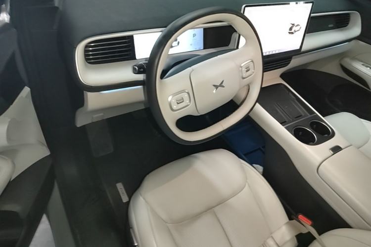 Used XPeng G6 2023 580 Long-Range Max Driver Seat