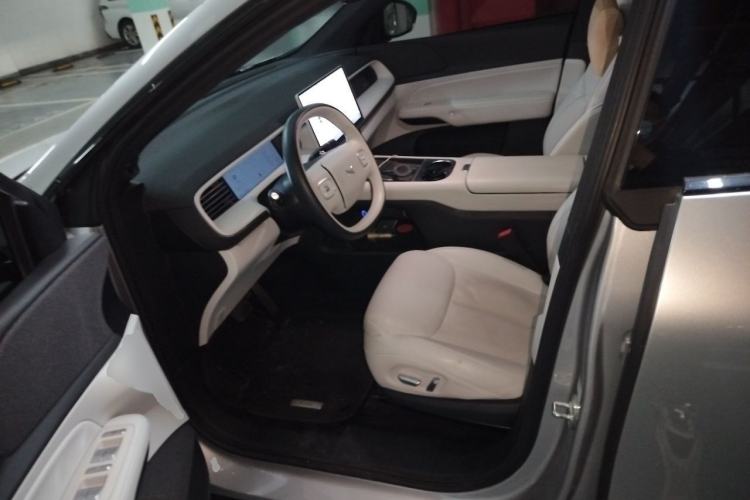 Used XPeng G6 2023 580 Long-Range Max Driver Seat
