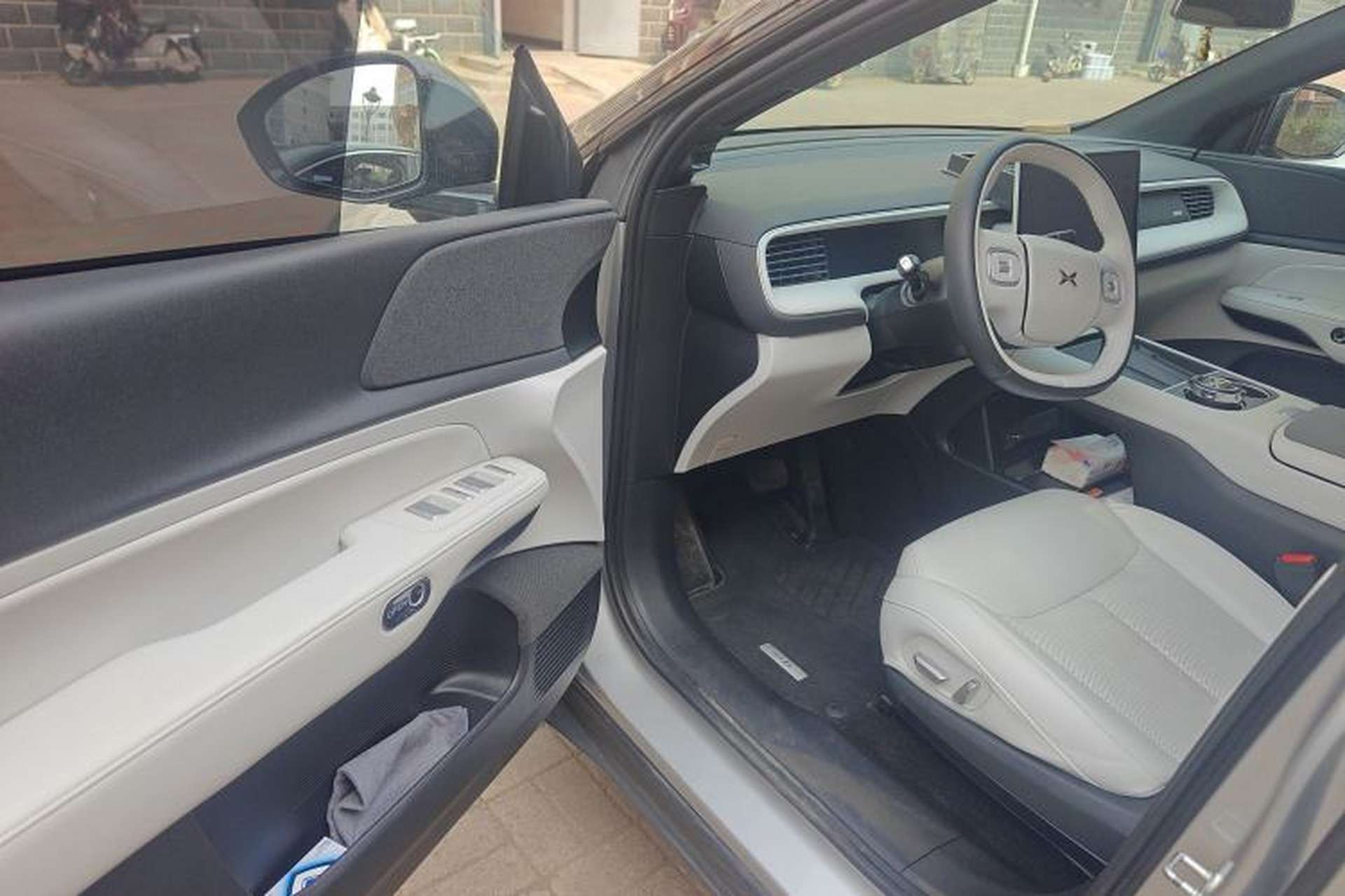 Used XPeng G6 2023 700 Four-Wheel Drive Performance Max Driver Seat