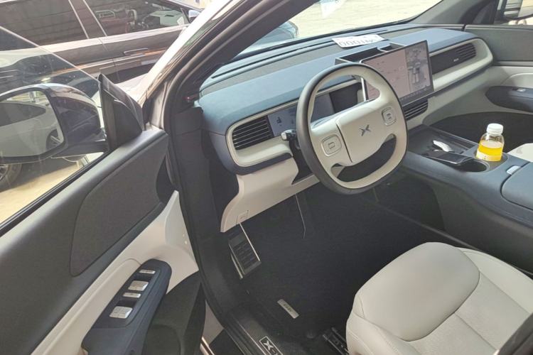 Used XPeng G6 2023 700 Four-Wheel Drive Performance Max Driver Seat
