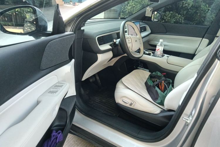 Used XPeng G6 2023 755 Ultra-Long Range Max Driver Seat