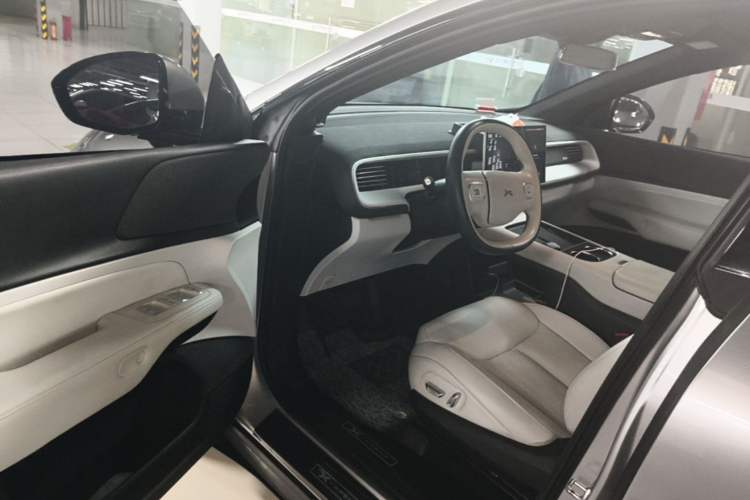 Used XPeng G6 2023 700 Four-Wheel Drive Performance Max Driver Seat
