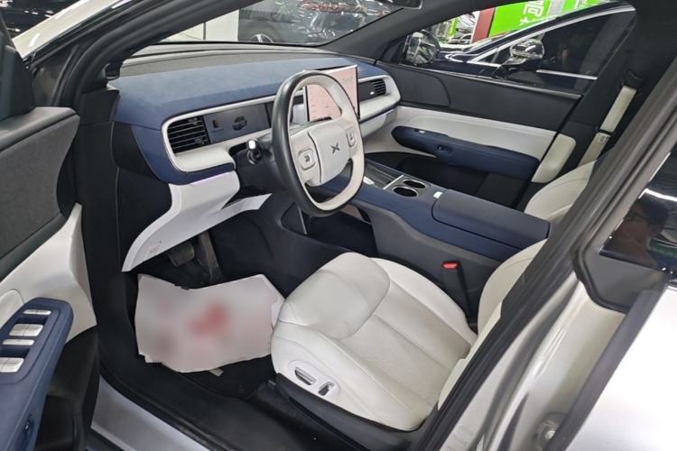Used XPeng G6 2023 580 Long-Range Max Driver Seat