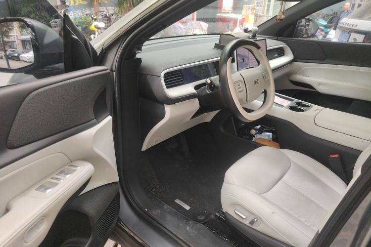 Used XPeng G6 2023 580 Long-Range Max Driver Seat