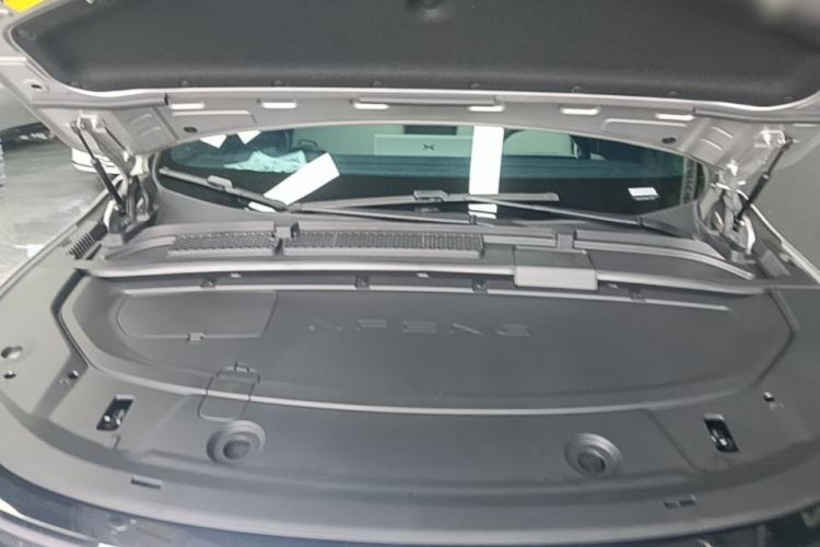 Used XPeng G6 2023 580 Long-Range Max Engine Bay