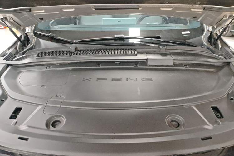 Used XPeng G6 2023 580 Long-Range Pro Engine Bay