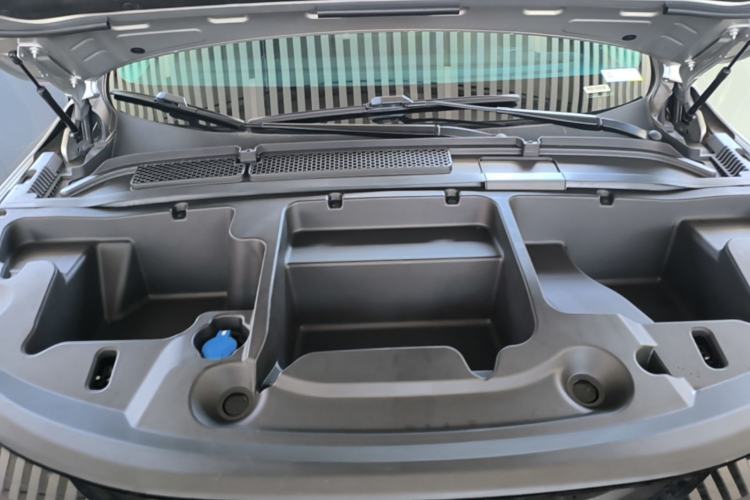 Used XPeng G6 2023 755 Ultra-Long Range Max Engine Bay
