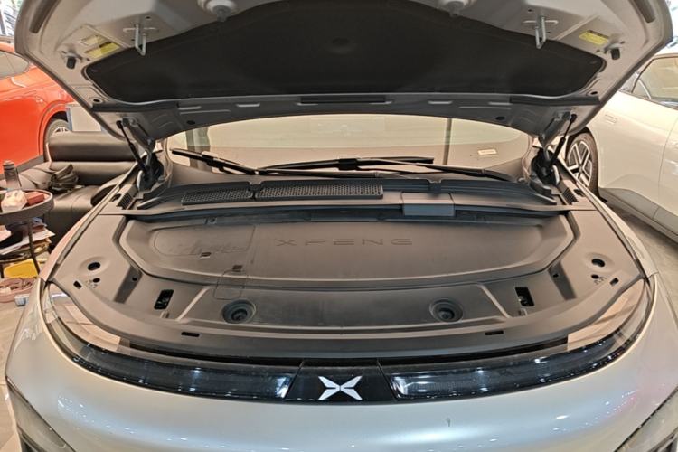 Used XPeng G6 2023 755 Ultra-Long Range Max Engine Bay