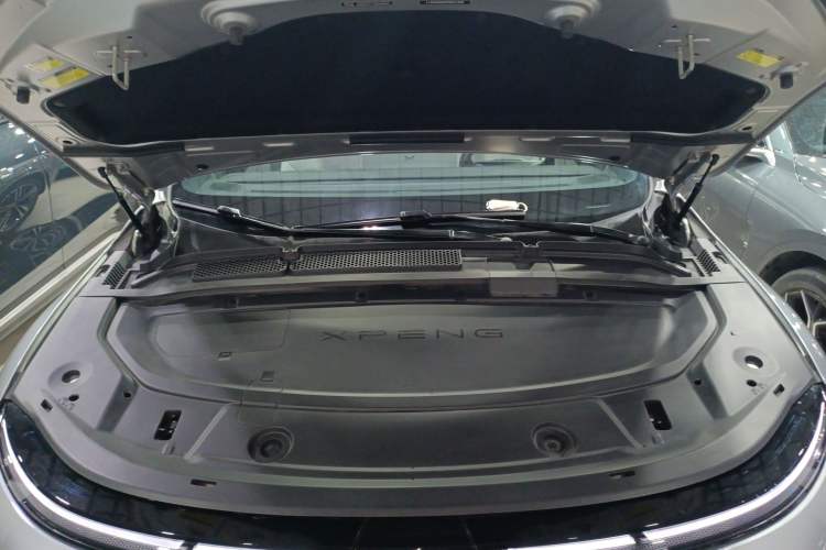 Used XPeng G6 2023 700 Four-Wheel Drive Performance Max Engine Bay