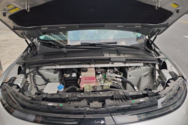 Used XPeng G6 2023 580 Long-Range Pro Engine Bay