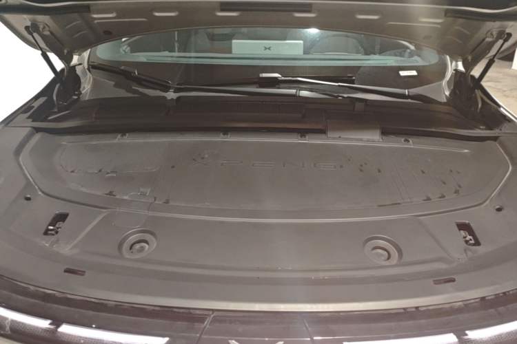 Used XPeng G6 2023 580 Long-Range Pro Engine Bay