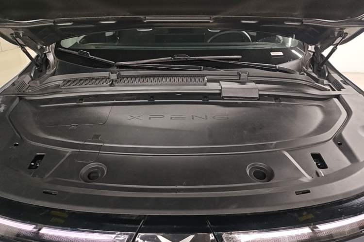Used XPeng G6 2023 580 Long-Range Max Engine Bay