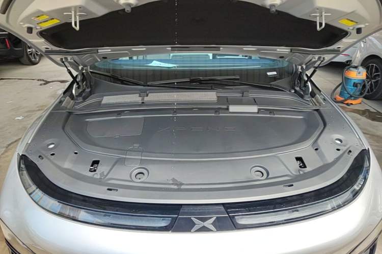 Used XPeng G6 2023 700 Four-Wheel Drive Performance Max Engine Bay