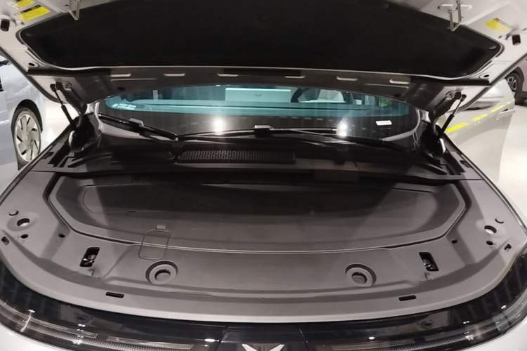 Used XPeng G6 2023 755 Ultra-Long Range Pro Engine Bay