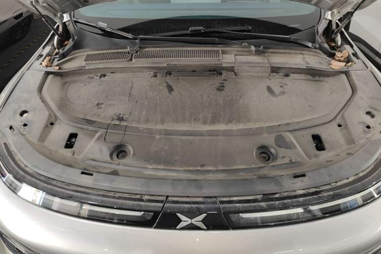 Used XPeng G6 2023 755 Ultra-Long Range Max Engine Bay