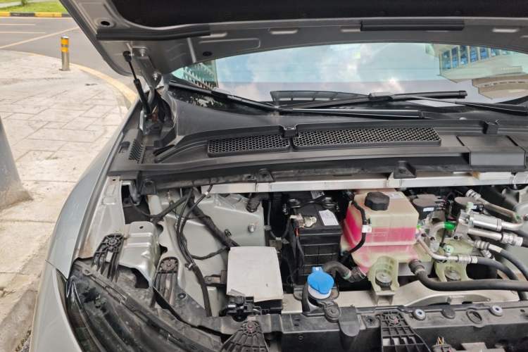 Used XPeng G6 2023 580 Long-Range Pro Engine Bay Right